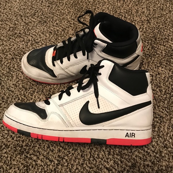 Men’s High top Nike air size 12 Men’s High top Nike air size 12